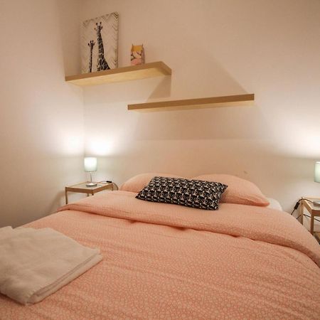 One Bedroom Equipped In Old Lila Exterior foto